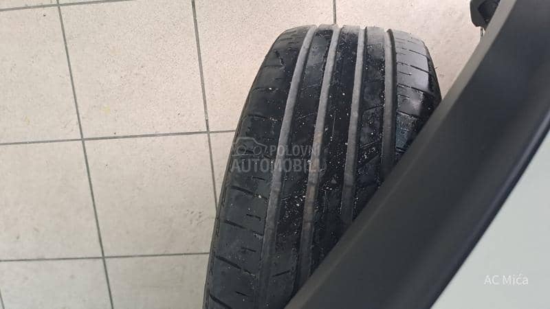 Peugeot 2008 1.5 BLUE NAV ALU LED