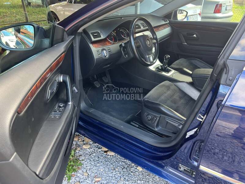Volkswagen Passat CC 2.0 TDI