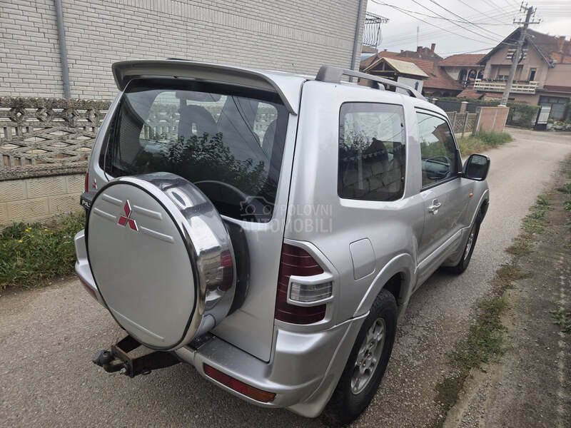 Mitsubishi Pajero 