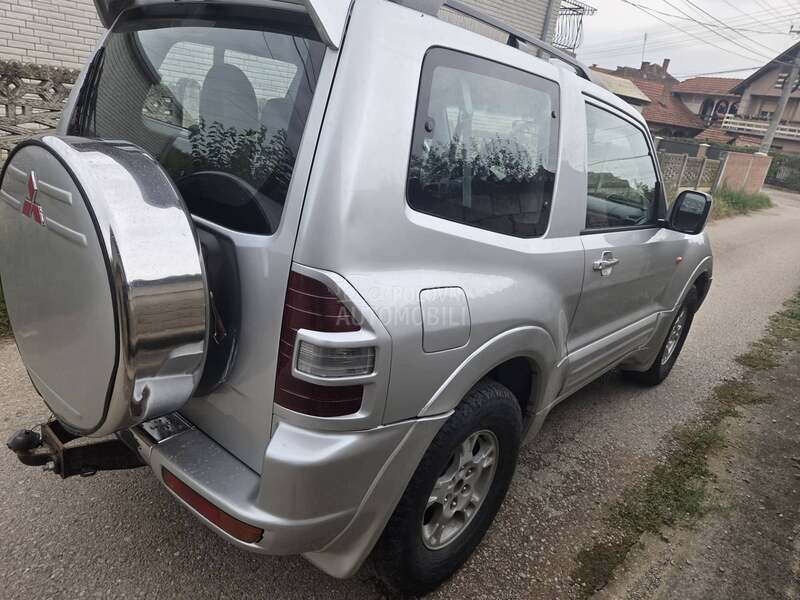 Mitsubishi Pajero 