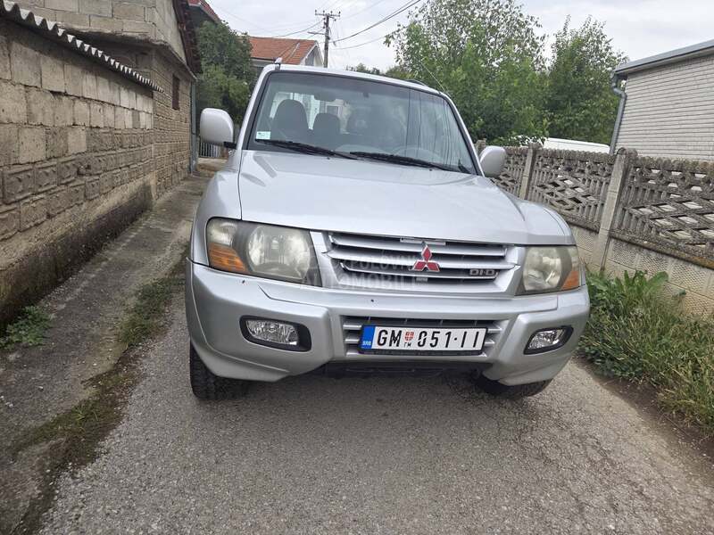 Mitsubishi Pajero 