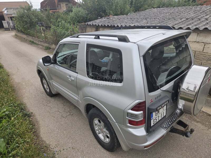 Mitsubishi Pajero 