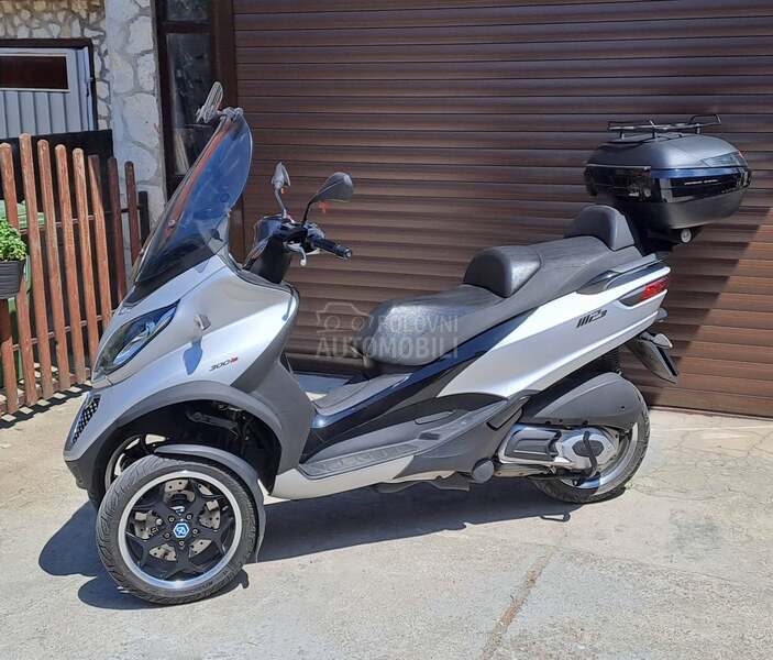 Piaggio mp3 sport  B kategorija