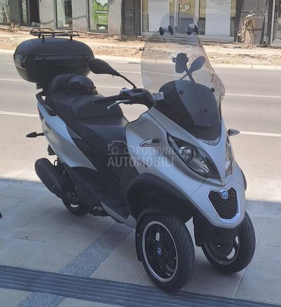 Piaggio mp3 sport  B kategorija