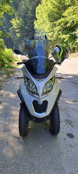 Piaggio mp3 sport  B kategorija