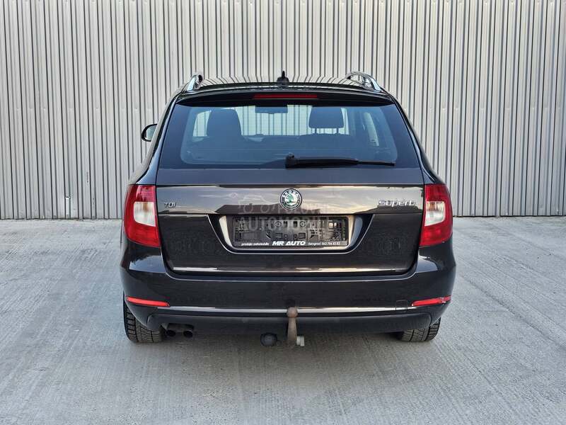 Škoda Superb 1.6 tdi N A V I