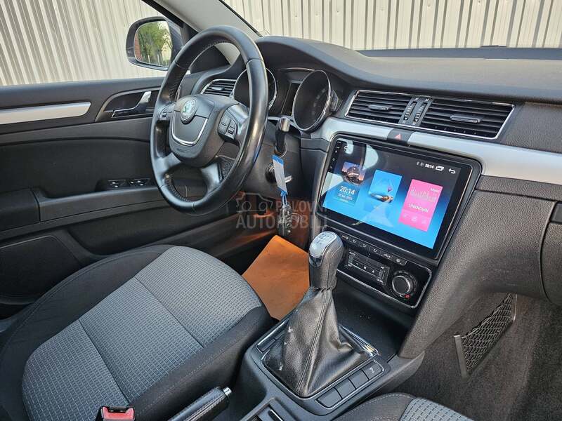 Škoda Superb 1.6 tdi N A V I
