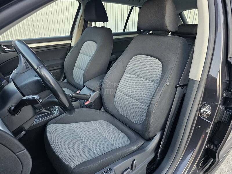 Škoda Superb 1.6 tdi N A V I