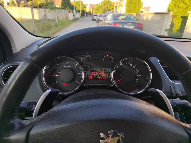 Peugeot 3008 16 HDI
