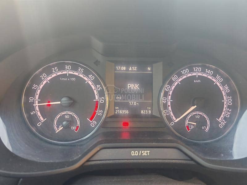 Škoda Octavia 2.0tdi LED/DSG/ELE