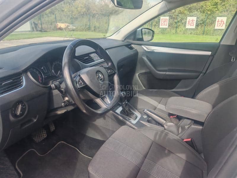 Škoda Octavia 2.0tdi LED/DSG/ELE