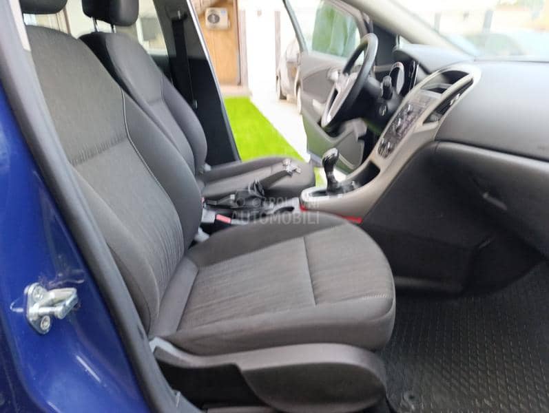 Opel Astra J 1.7 cdti