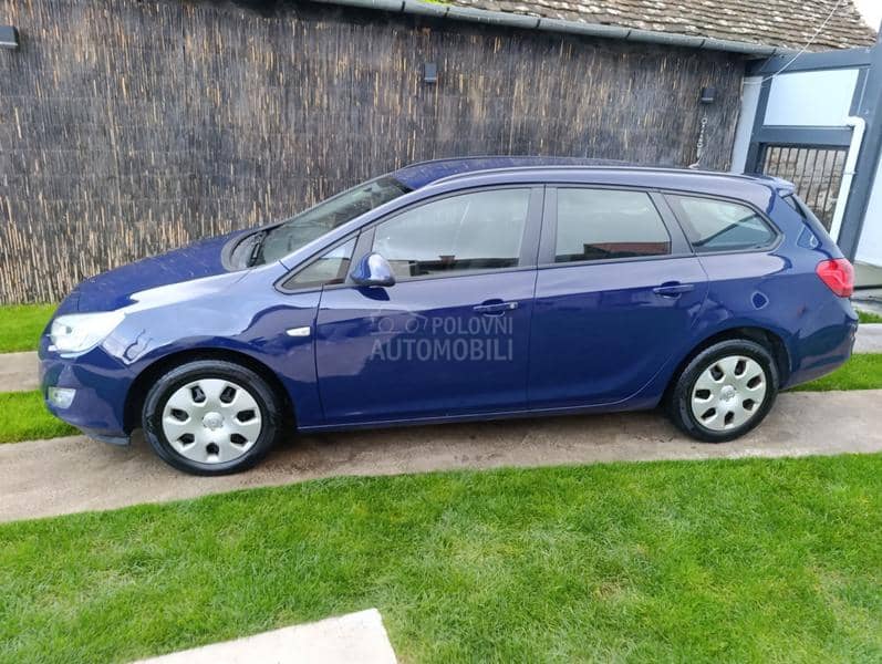 Opel Astra J 1.7 cdti