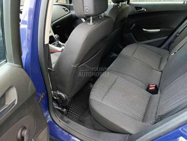 Opel Astra J 1.7 cdti