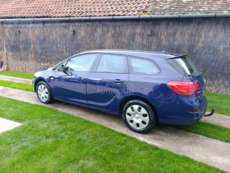 Opel Astra J 1.7 cdti
