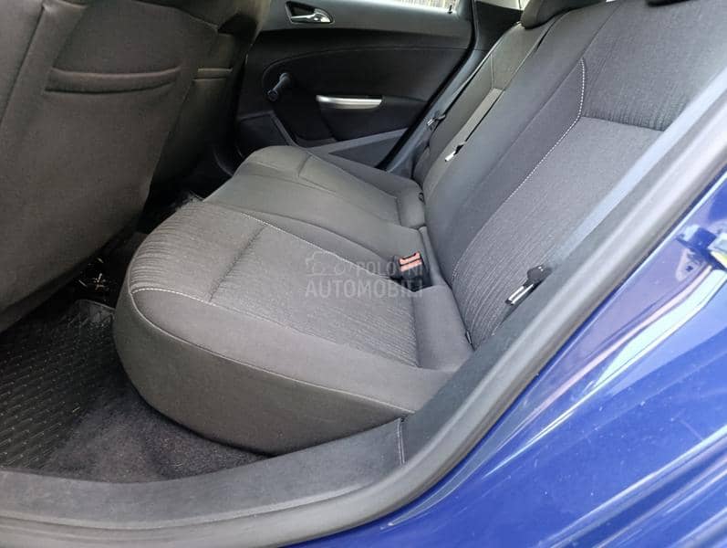 Opel Astra J 1.7 cdti