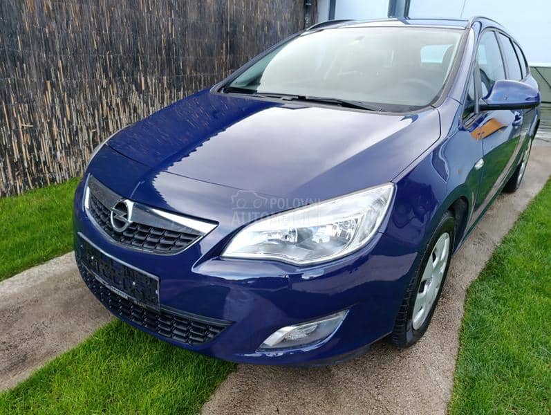 Opel Astra J 1.7 cdti