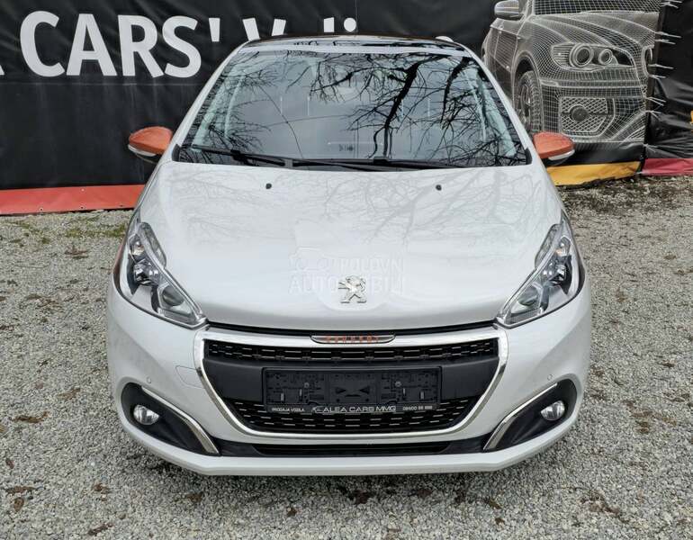 Peugeot 208 Roland Garros/Automa
