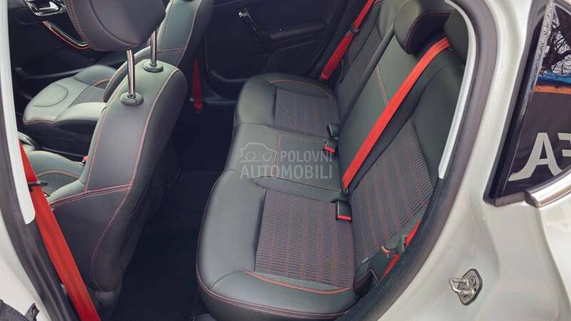 Peugeot 208 Roland Garros/Automa
