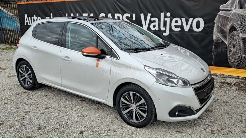 Peugeot 208 Roland Garros/Automa