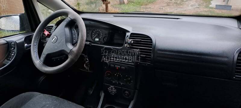Opel Zafira 