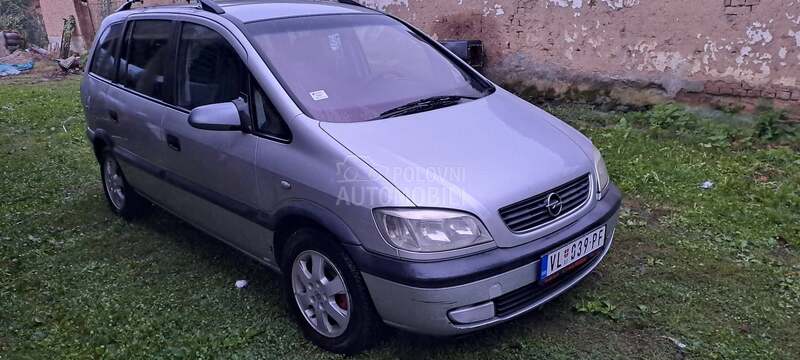 Opel Zafira 