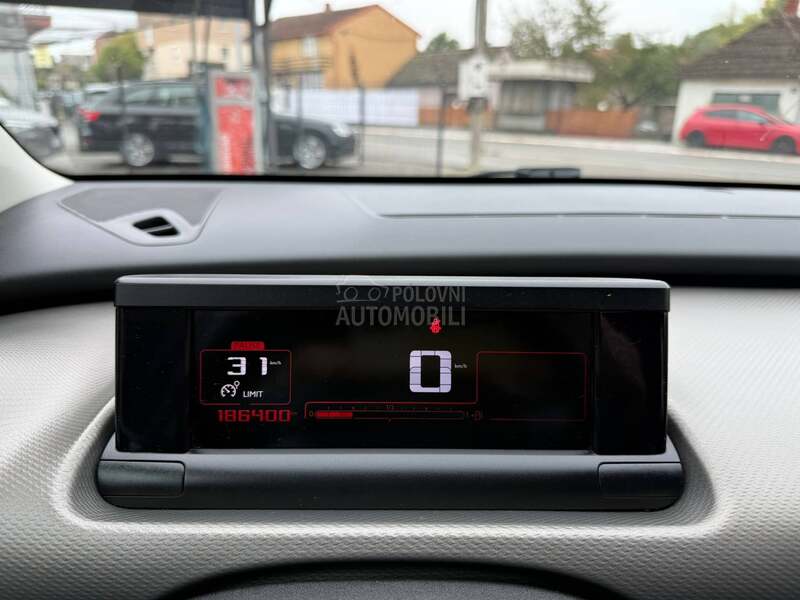 Citroen C4 Cactus 1.2b n.o.v