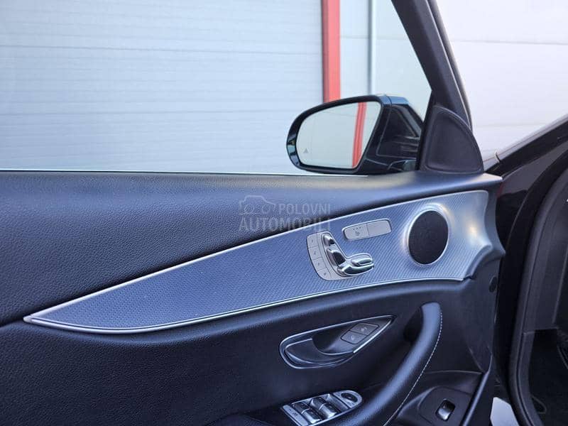 Mercedes Benz E 220 