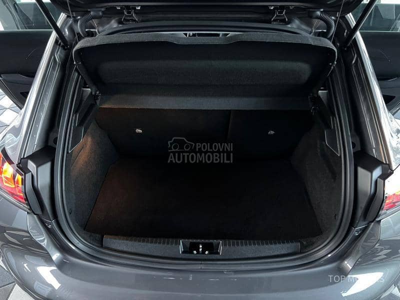 Peugeot 208 ZAMENjEN LANAC