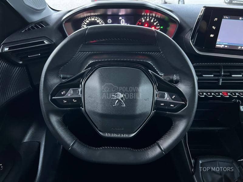 Peugeot 208 ZAMENjEN LANAC