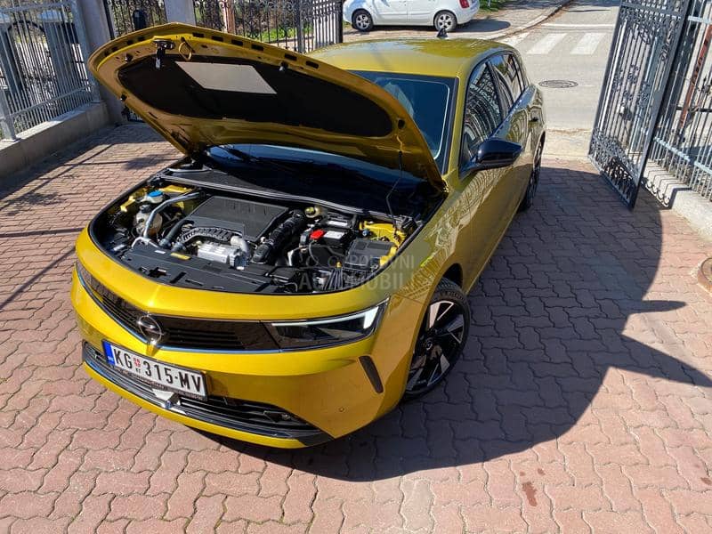Opel Astra L AT8