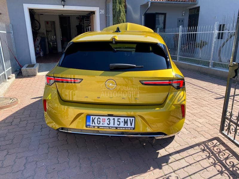 Opel Astra L AT8