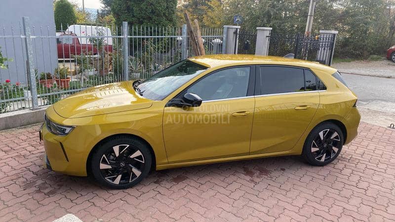 Opel Astra L AT8