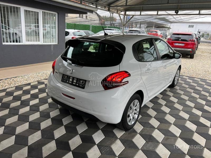 Peugeot 208 T.O.P STANjE