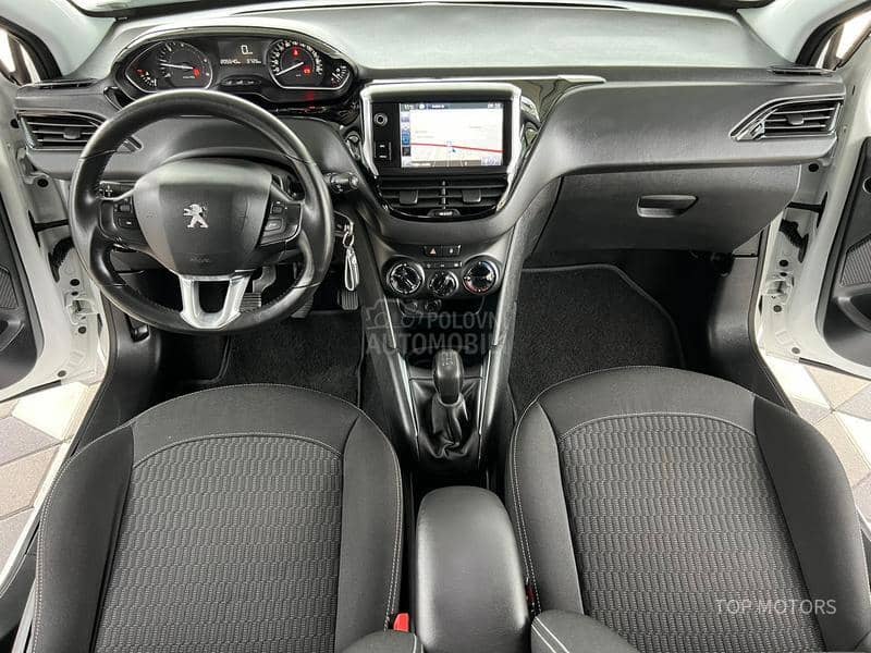 Peugeot 208 T.O.P STANjE