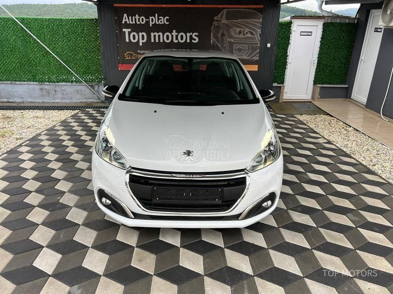 Peugeot 208 T.O.P STANjE