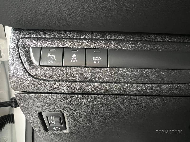 Peugeot 208 T.O.P STANjE