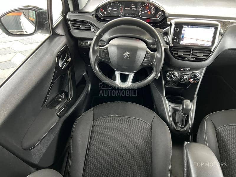 Peugeot 208 T.O.P STANjE