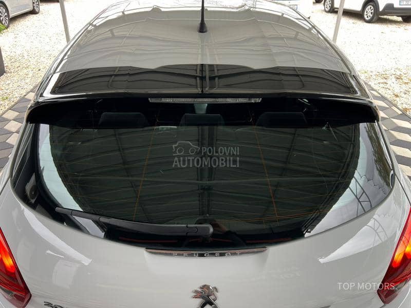 Peugeot 208 T.O.P STANjE