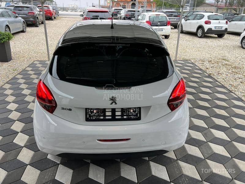 Peugeot 208 T.O.P STANjE