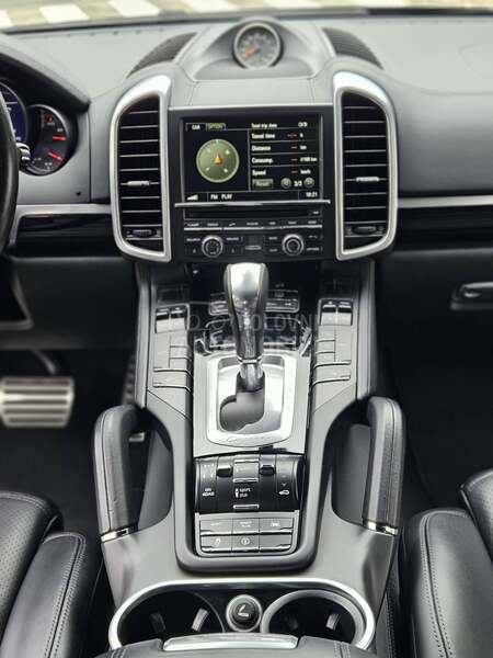 Porsche Cayenne S 4.2TDI