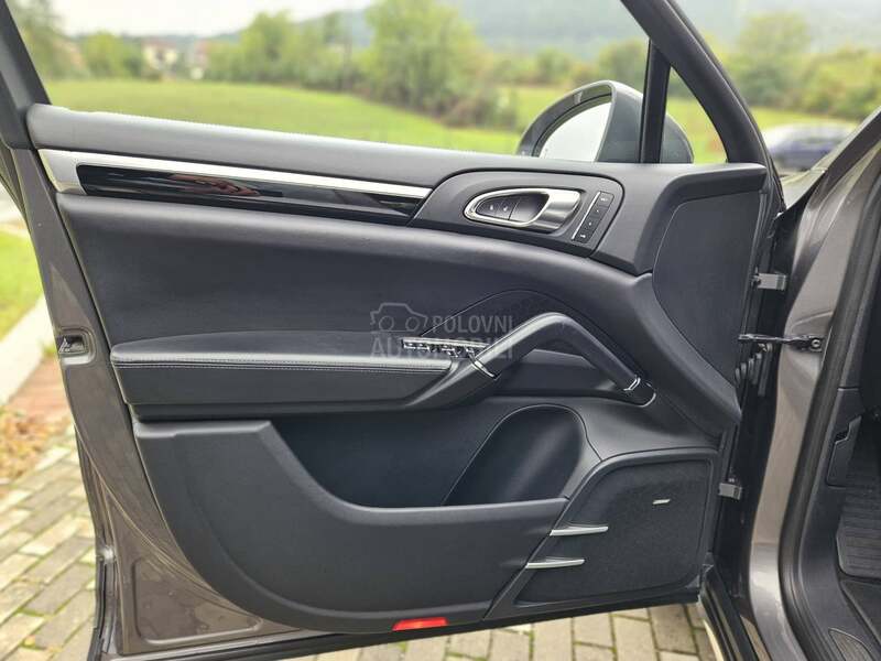 Porsche Cayenne S 4.2TDI