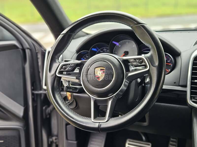 Porsche Cayenne S 4.2TDI
