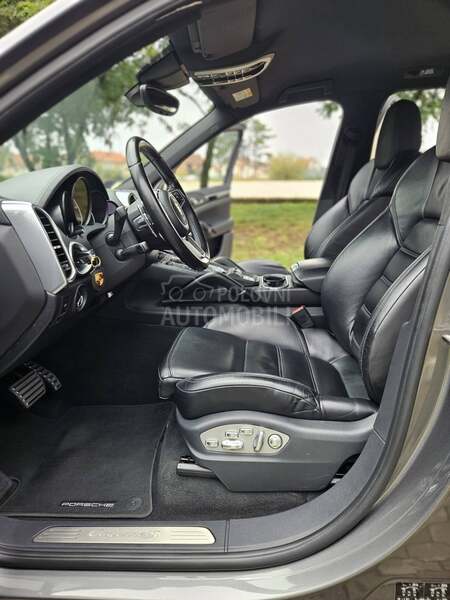 Porsche Cayenne S 4.2TDI
