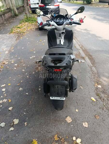 Piaggio MP3 300LT