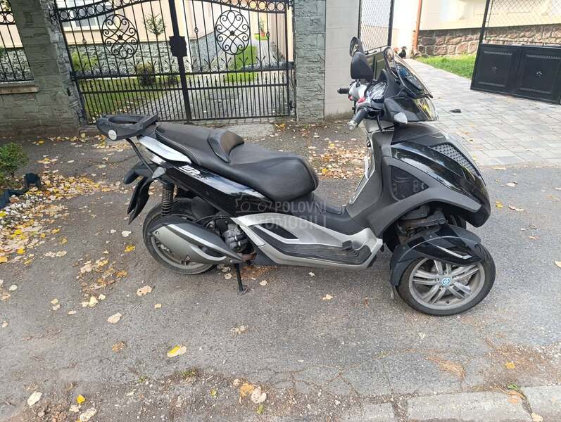 Piaggio MP3 300LT