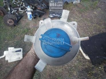 Posuda za antifriz i brisace za Volkswagen Golf 5