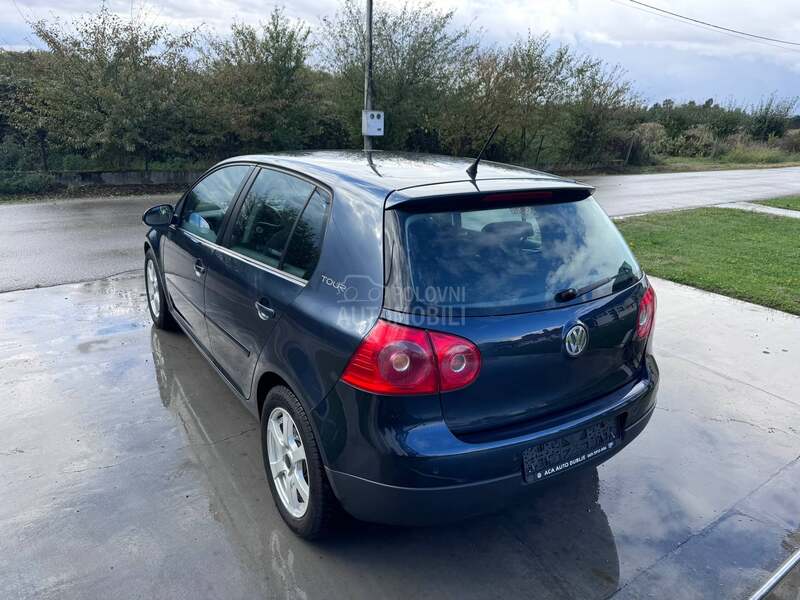 Volkswagen Golf 5 TOUR