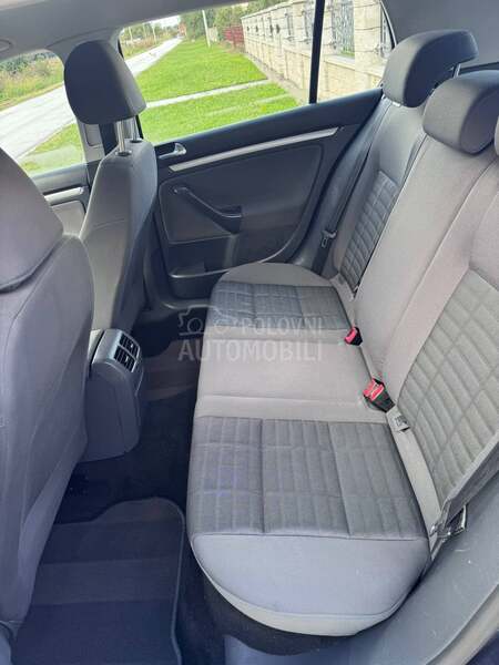 Volkswagen Golf 5 TOUR