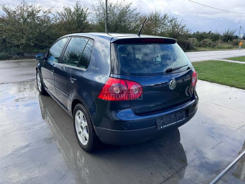 Volkswagen Golf 5 TOUR
